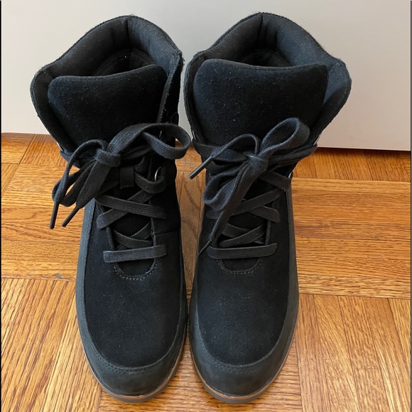 Ugg Kriston Waterproof Bootie Size 8.5 - Picture 2 of 7